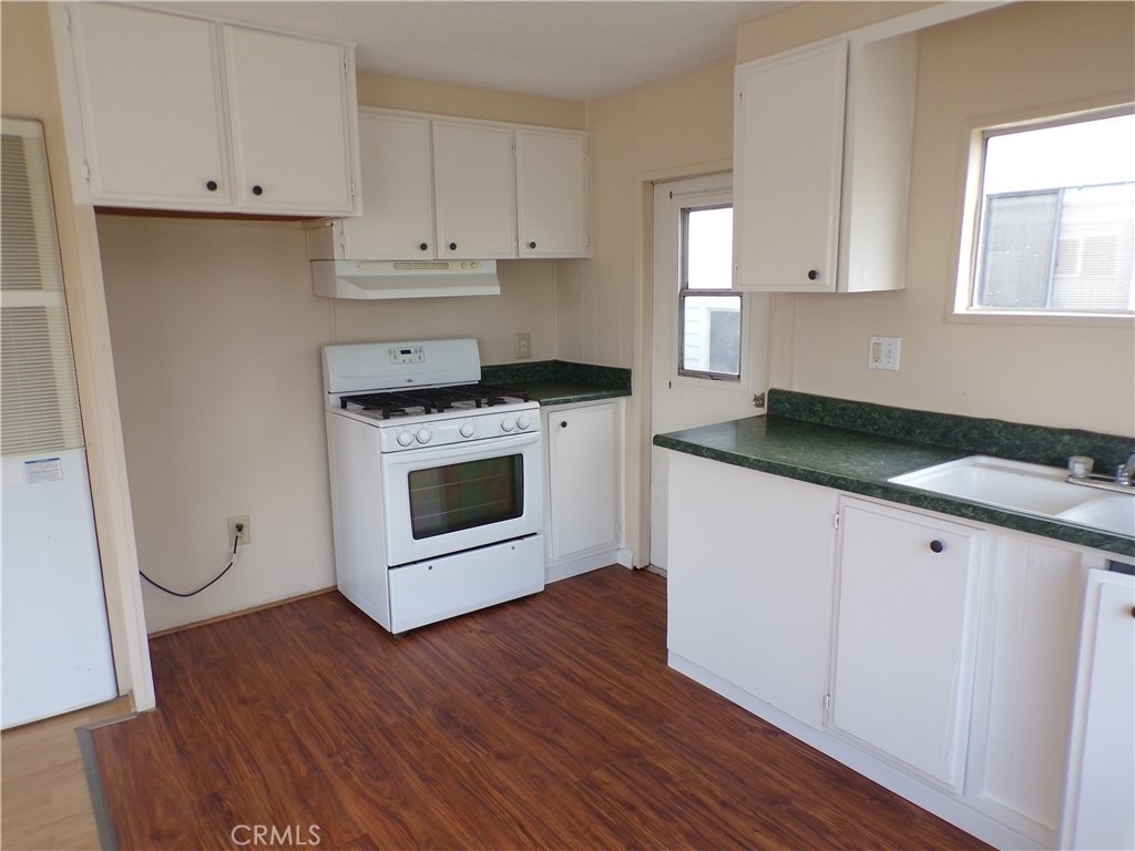 12710 3rd Street - Photo 2