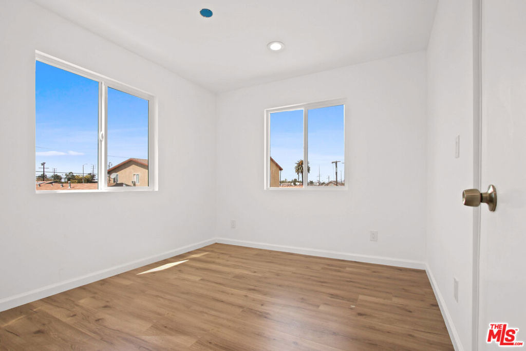 649 W 92nd Street - Photo 25
