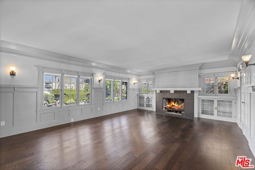 344 S Kingsley Drive - Photo 4