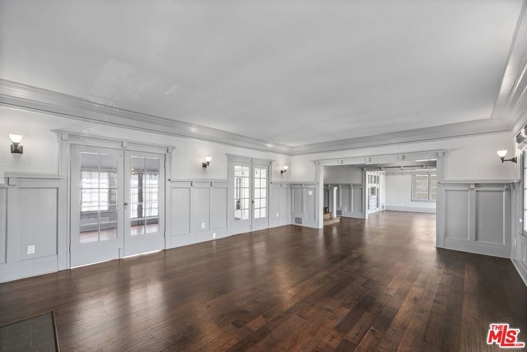 344 S Kingsley Drive - Photo 6