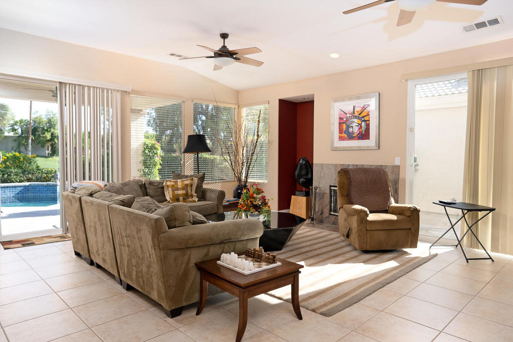 67646 S Natoma Drive - Photo 2