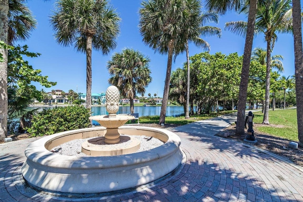220 Celestial Way - Photo 26