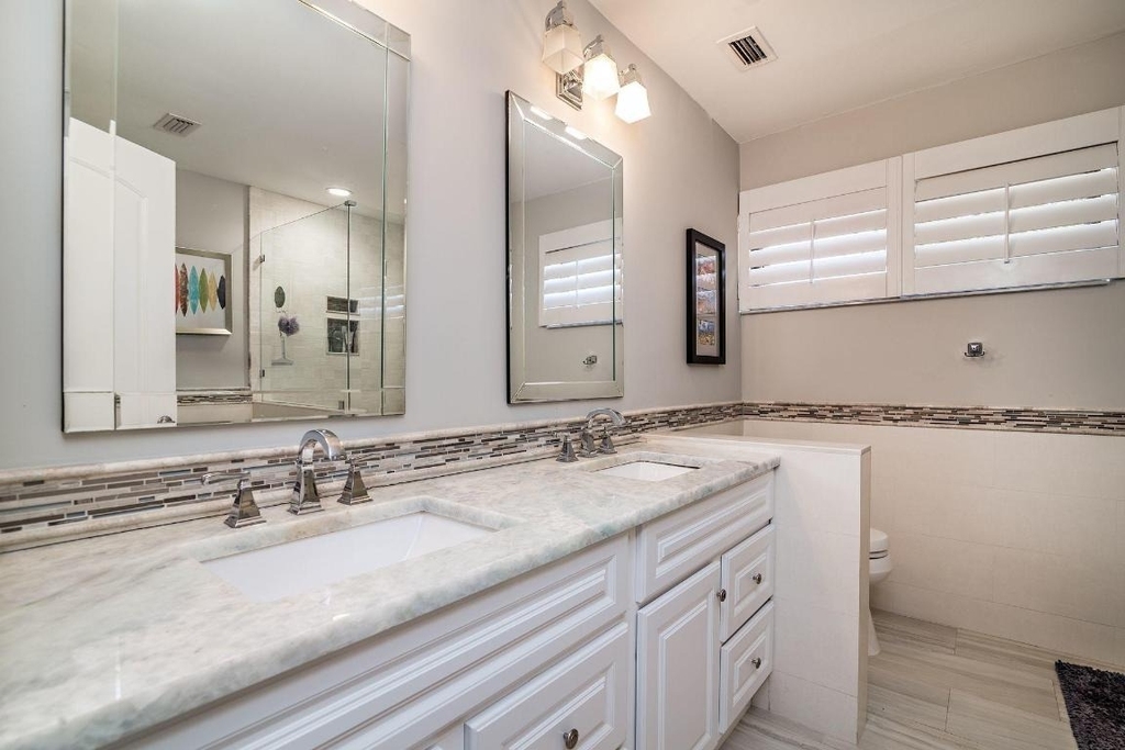 220 Celestial Way - Photo 16
