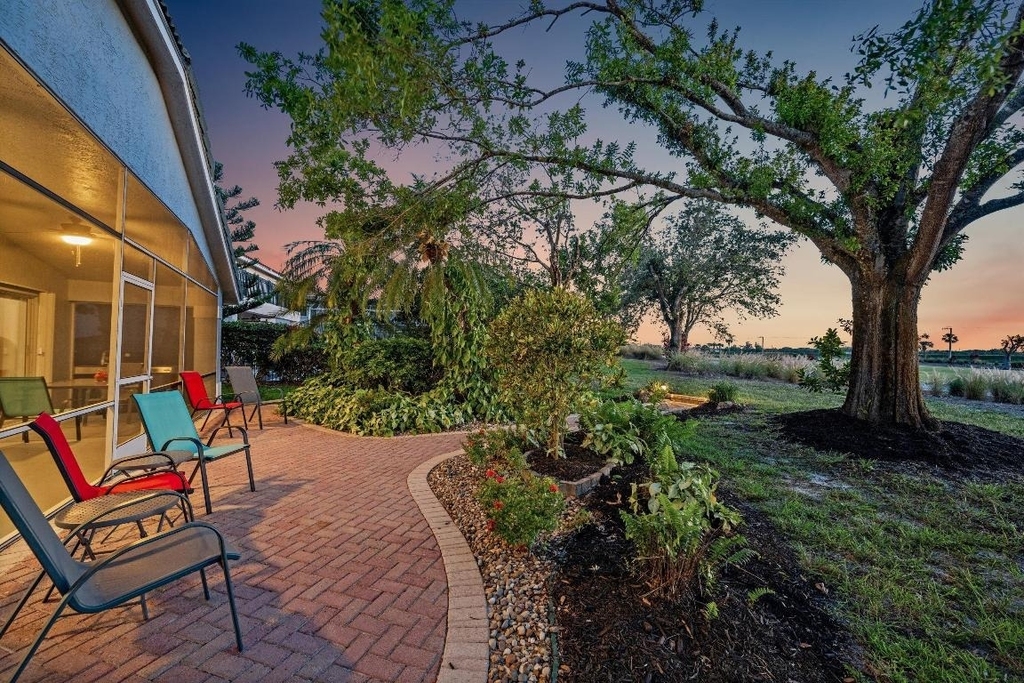 1871 Corsica Drive - Photo 34