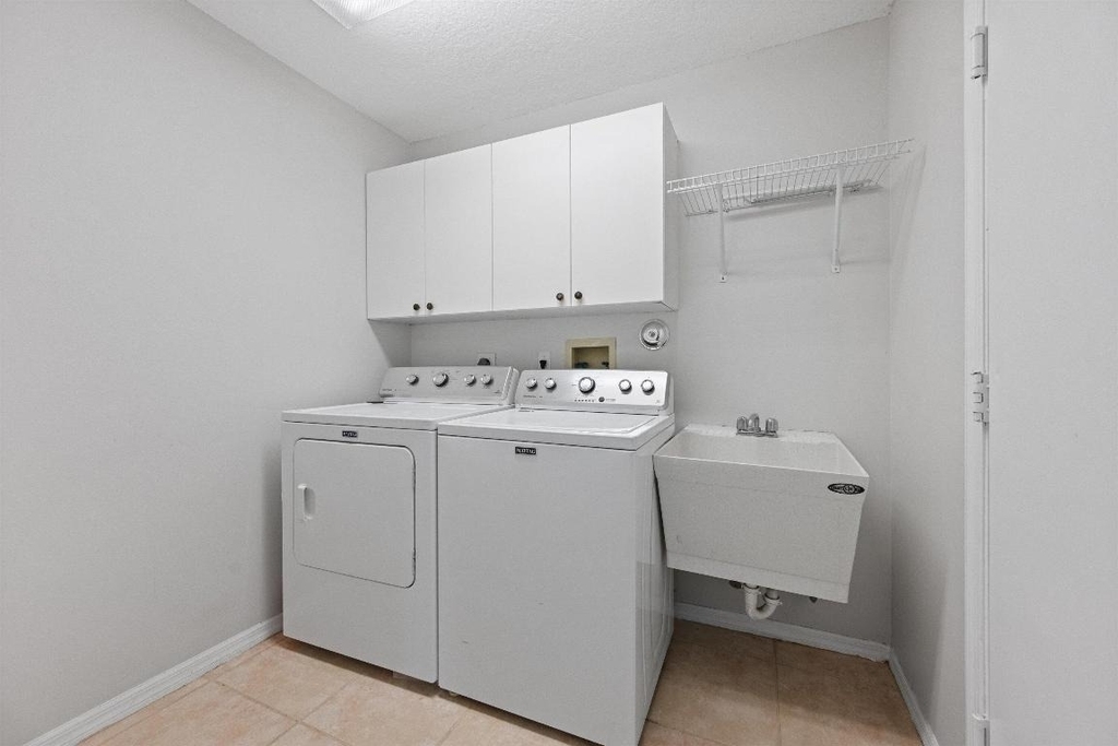 1871 Corsica Drive - Photo 33