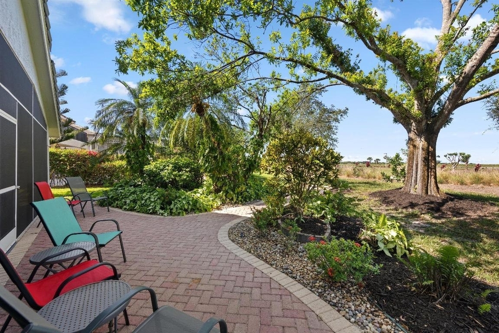 1871 Corsica Drive - Photo 15