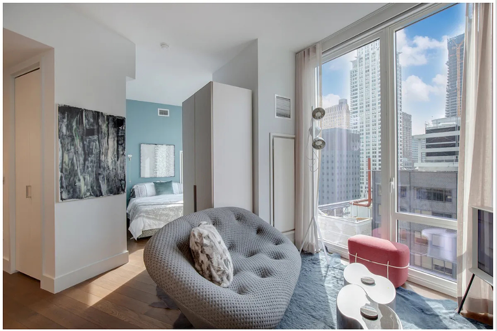 East 44th Street - Photo 3