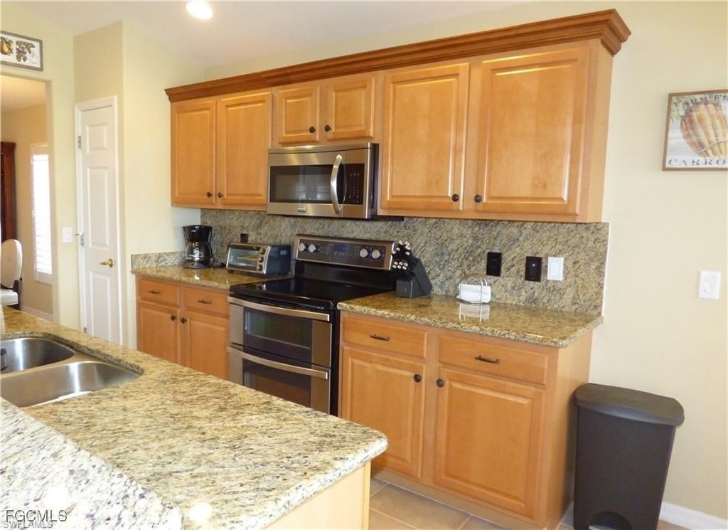 10053 Majestic Avenue - Photo 3