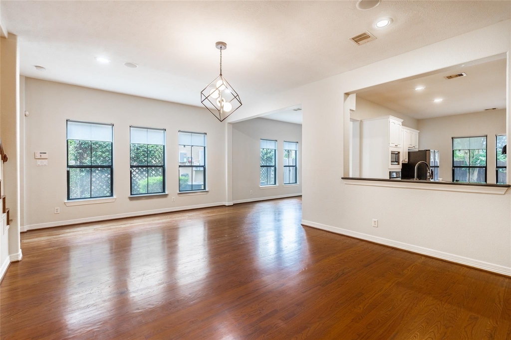 2923 Royal Oaks Crest - Photo 6