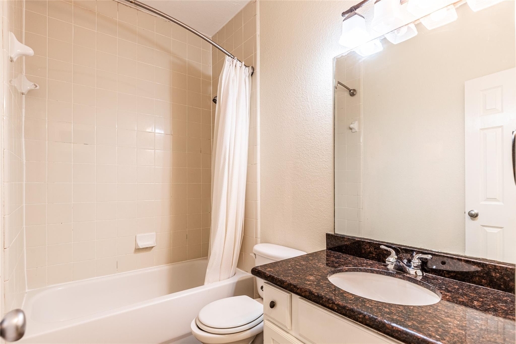 2923 Royal Oaks Crest - Photo 23
