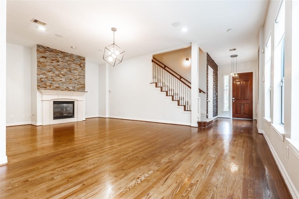 2923 Royal Oaks Crest - Photo 7
