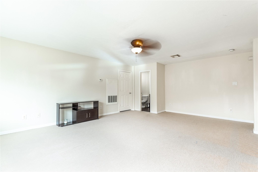 2923 Royal Oaks Crest - Photo 27