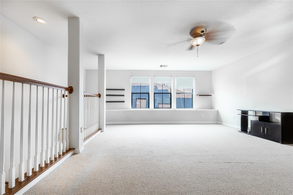 2923 Royal Oaks Crest - Photo 26