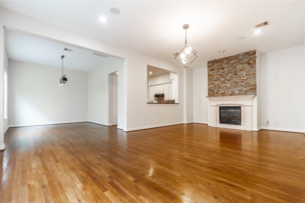 2923 Royal Oaks Crest - Photo 4