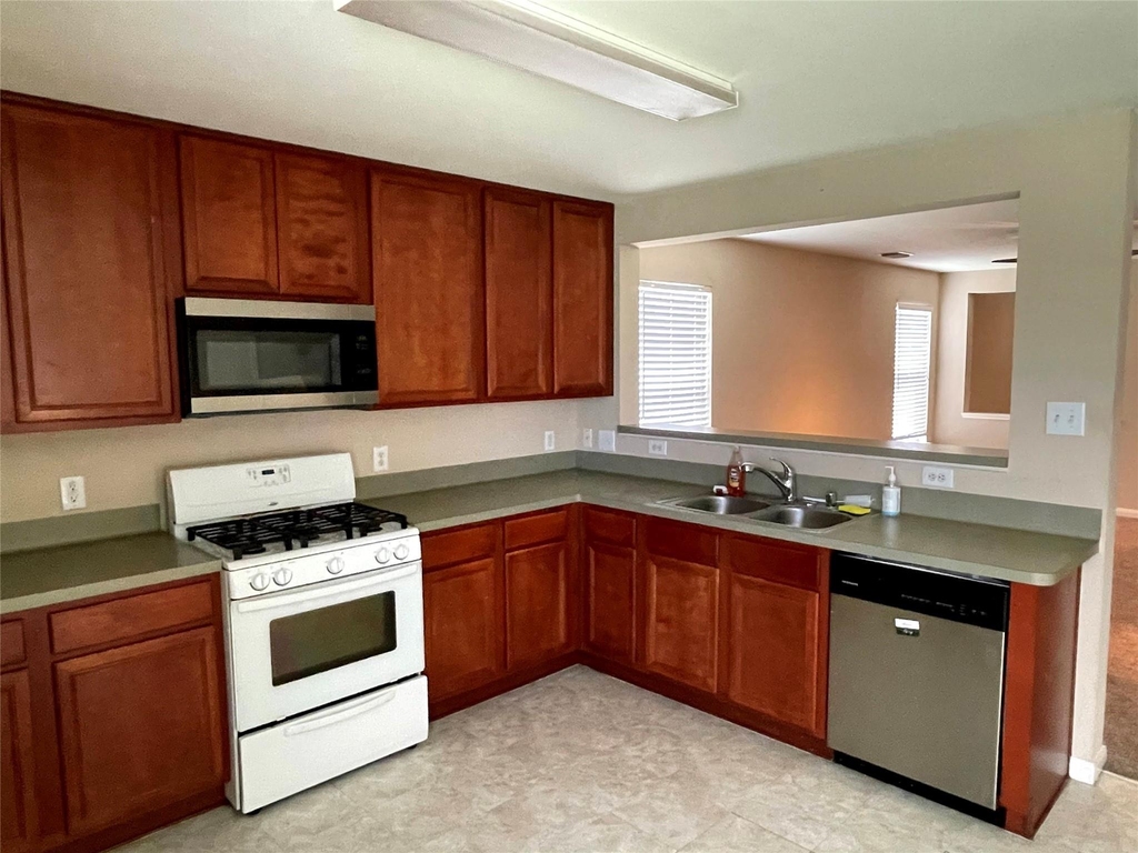 29618 Evergreen Hills Drive - Photo 9