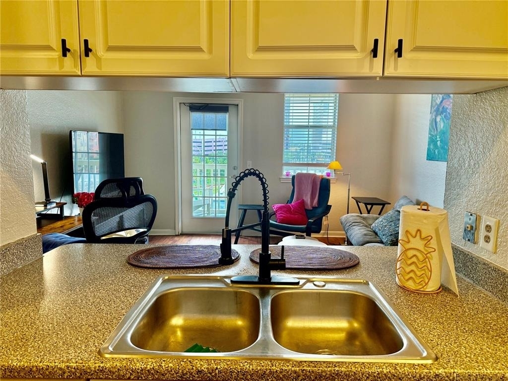 860 N Orange Avenue - Photo 65