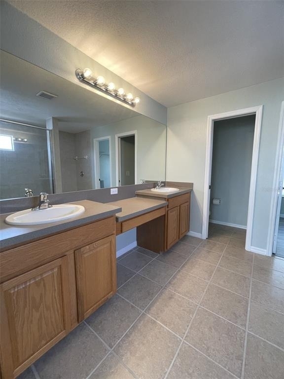 2827 Suncoast Lakes Boulevard - Photo 29