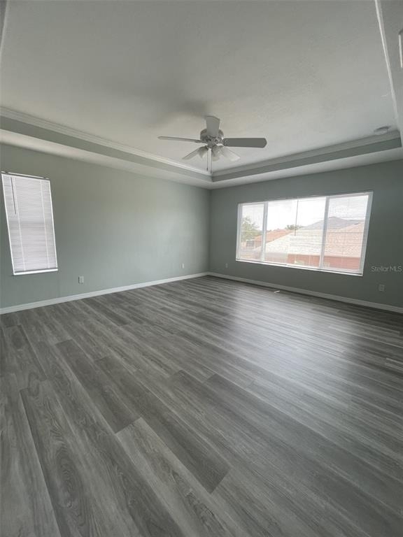 2827 Suncoast Lakes Boulevard - Photo 32