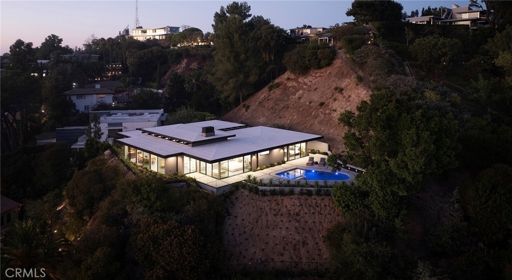 9015 Alto Cedro Drive - Photo 42