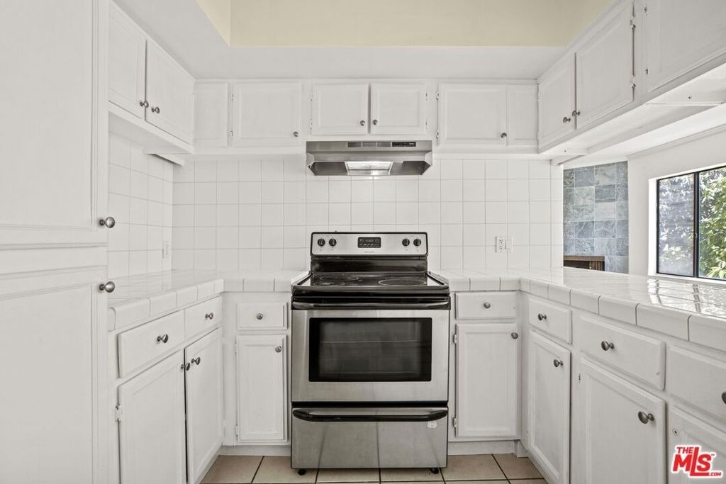 1033 6th Street - Photo 16
