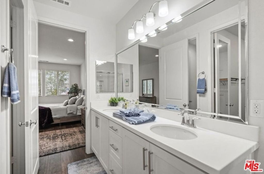 4720 E Washington Avenue - Photo 12