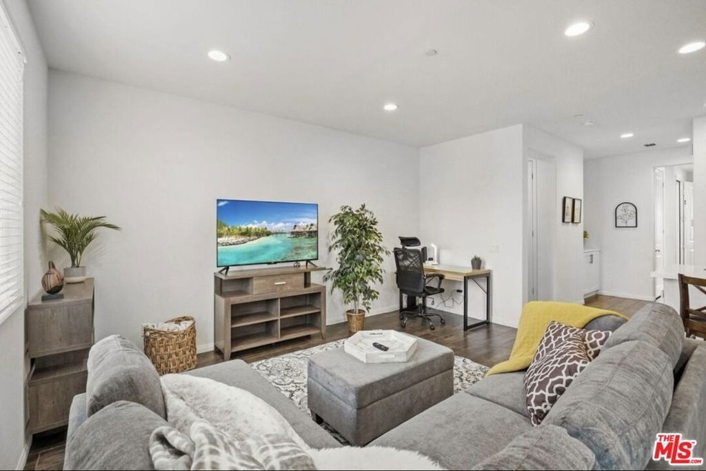 4720 E Washington Avenue - Photo 1