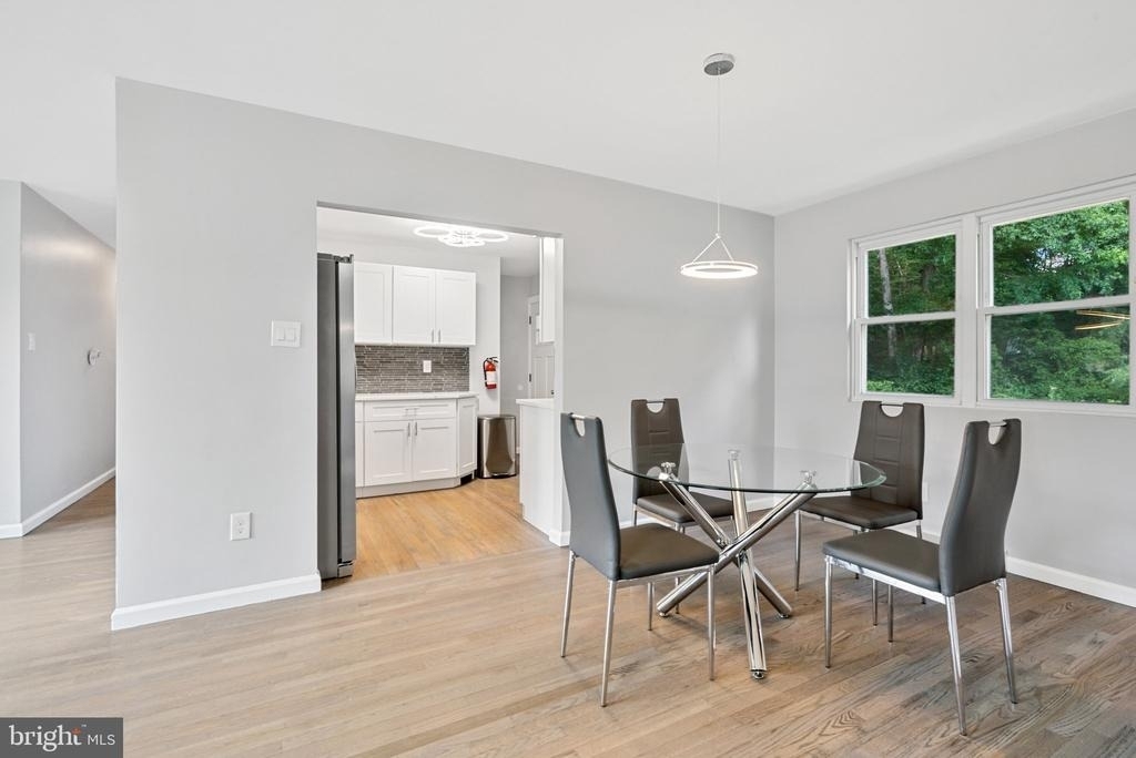 501 Bloomfield Drive - Photo 8