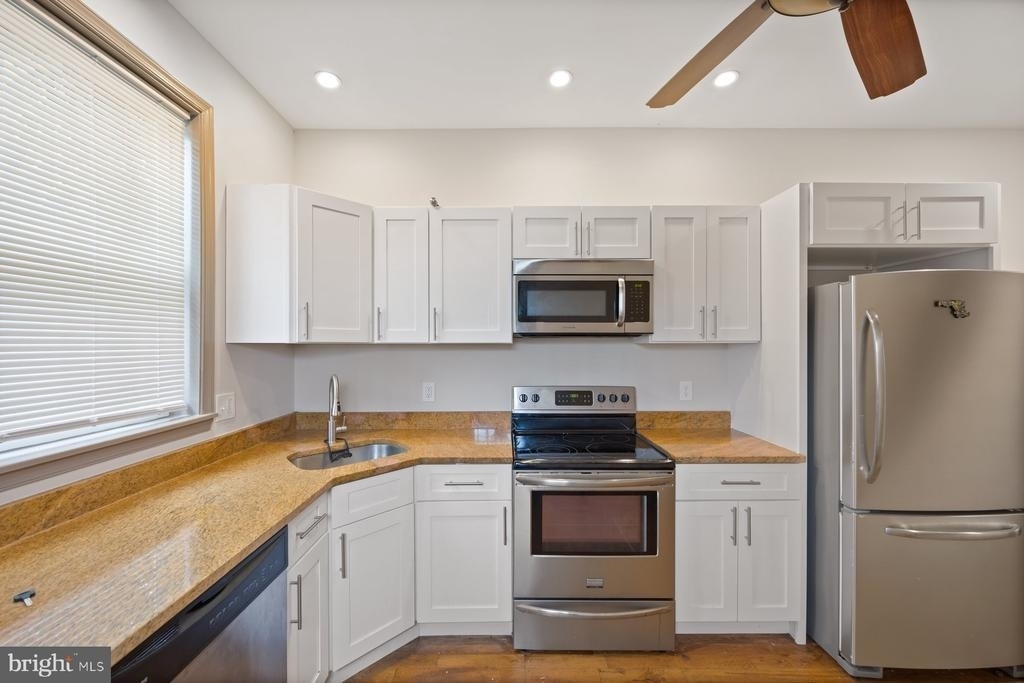 2209 Mullikin Street - Photo 9