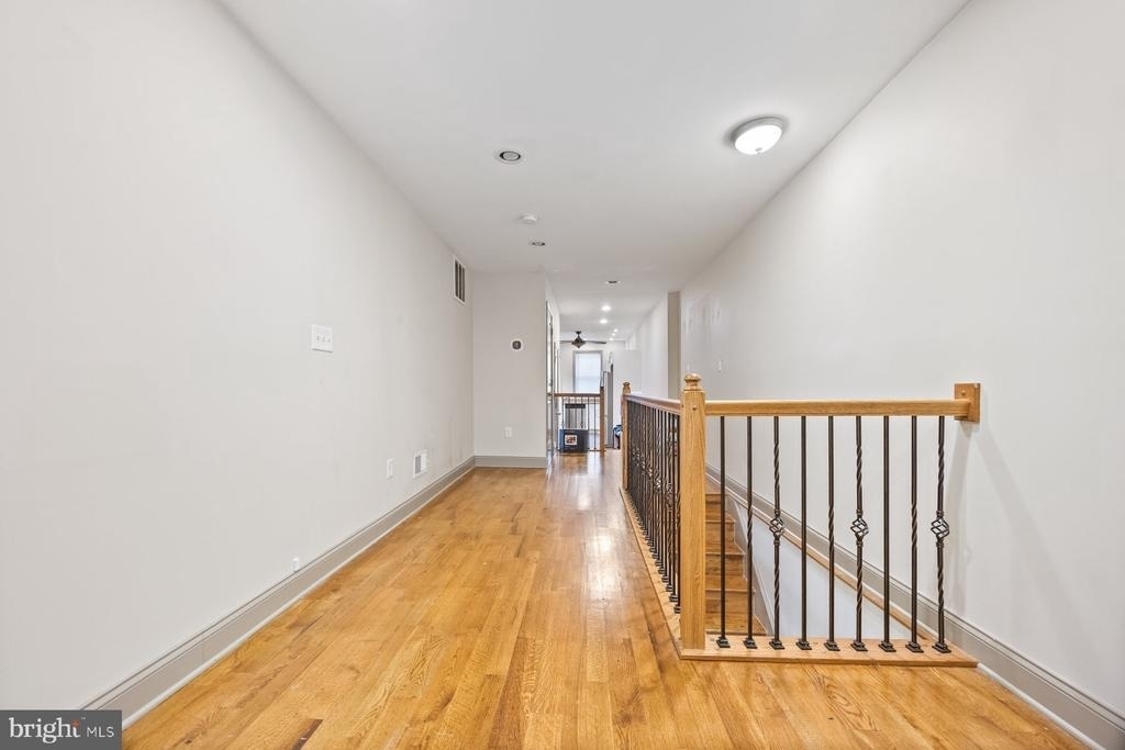 2209 Mullikin Street - Photo 2