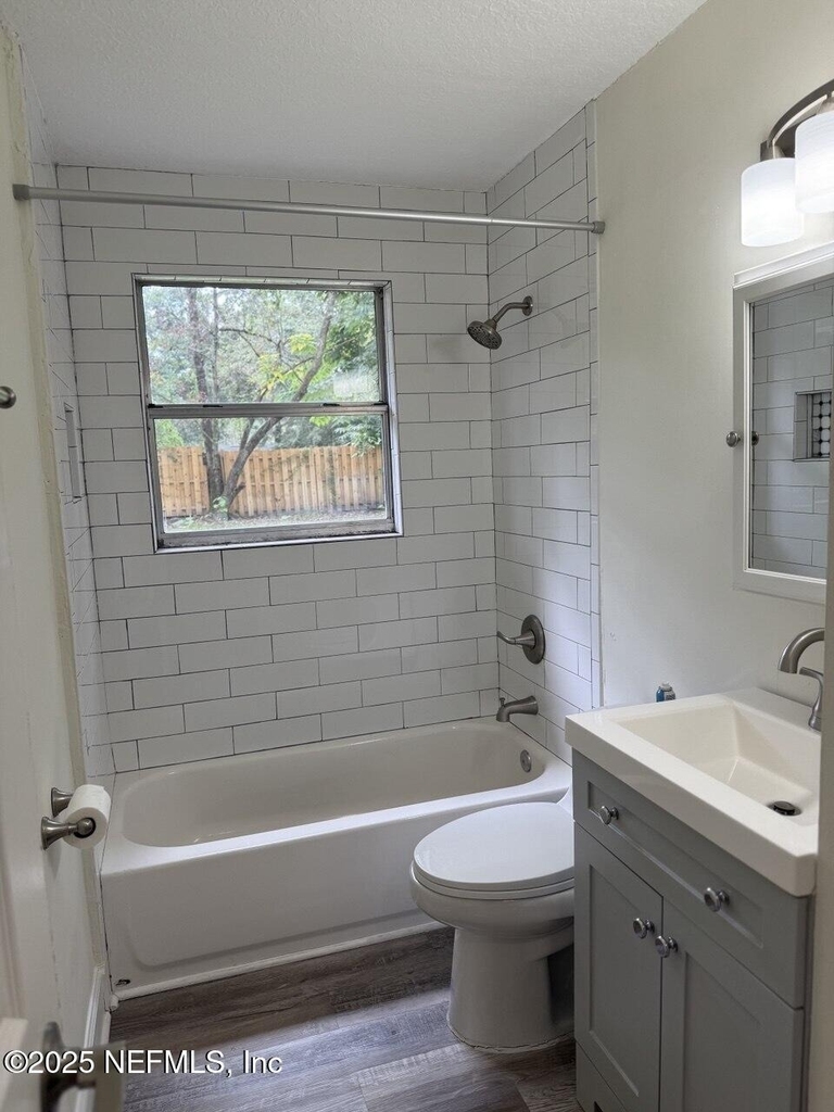 7262 Kivler Drive - Photo 8