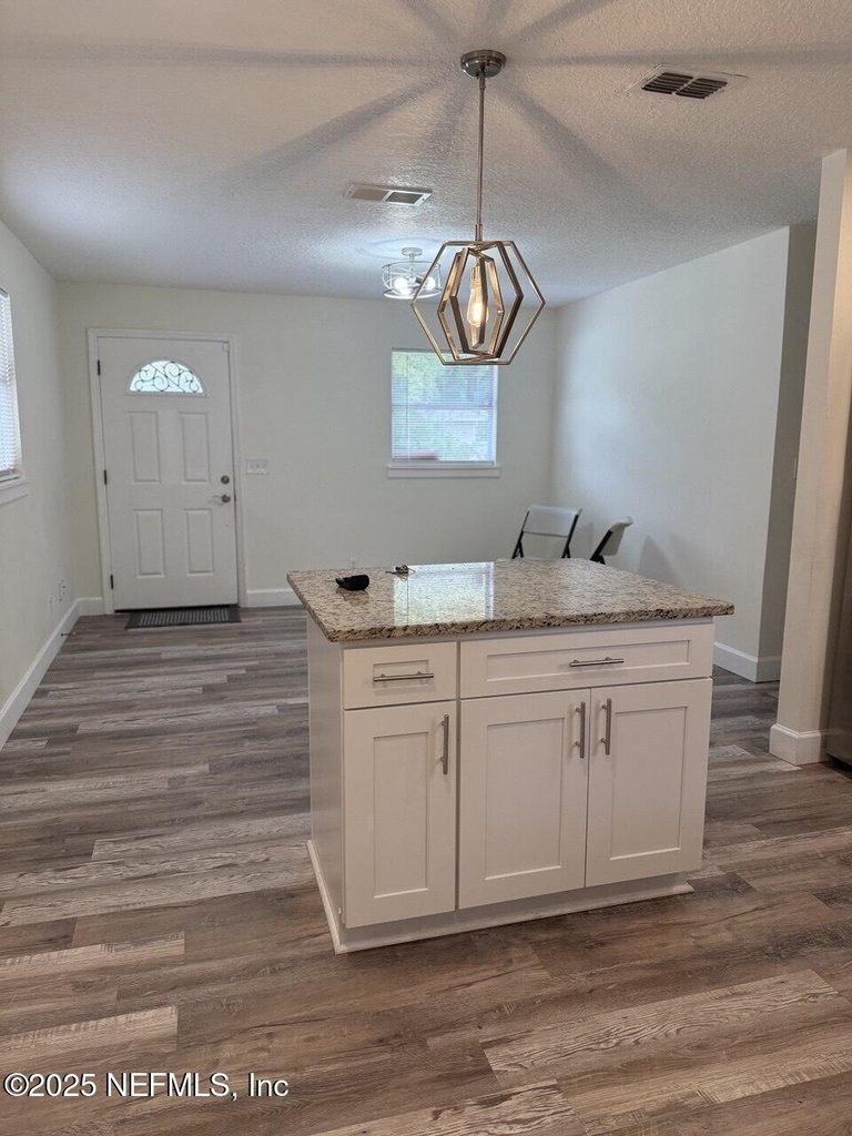 7262 Kivler Drive - Photo 6