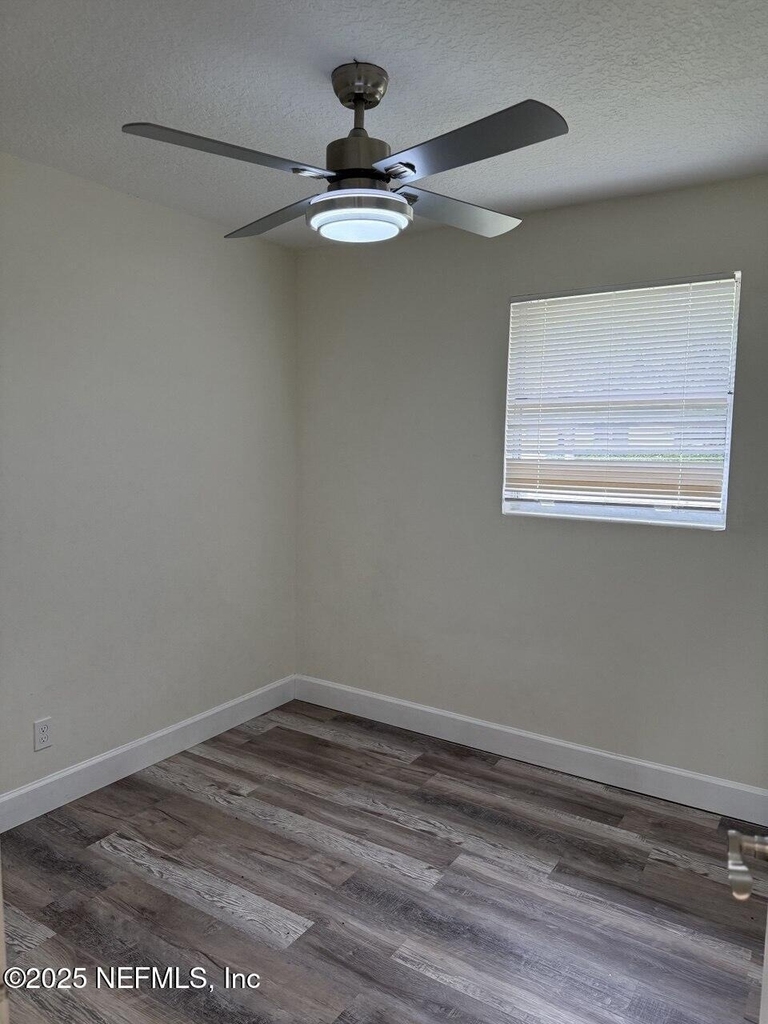 7262 Kivler Drive - Photo 10