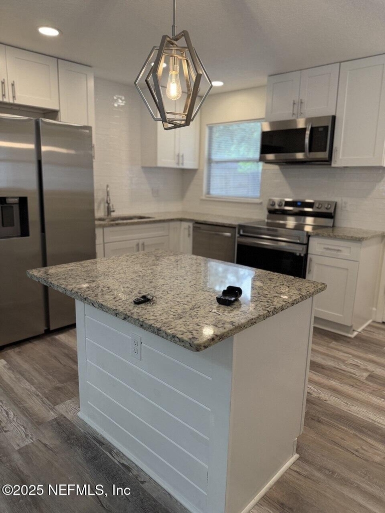 7262 Kivler Drive - Photo 5