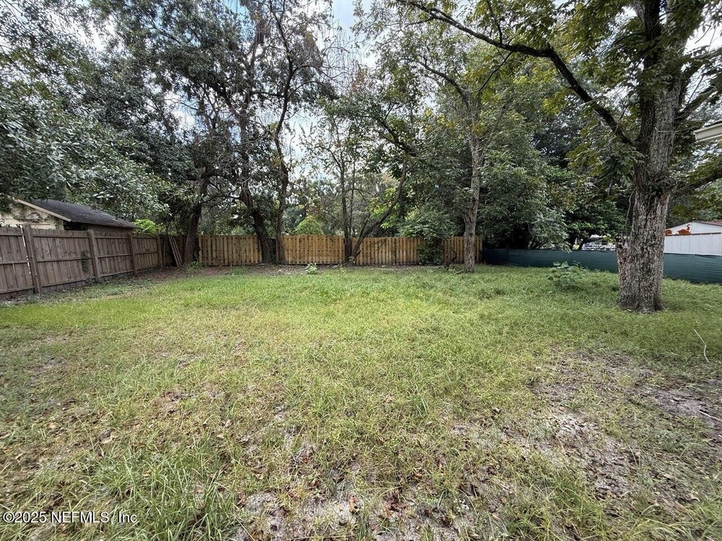 7262 Kivler Drive - Photo 3