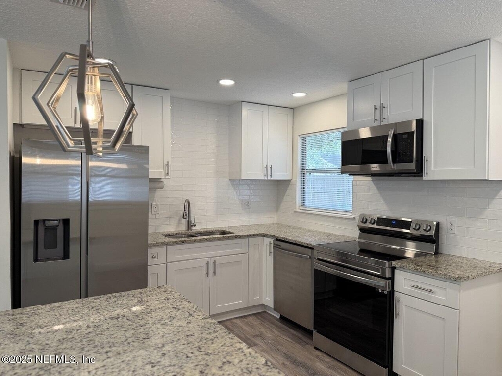 7262 Kivler Drive - Photo 4