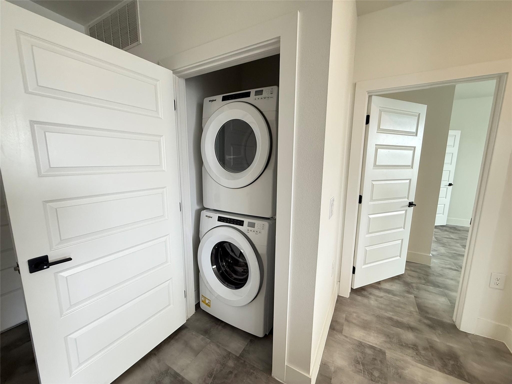 2520 Washington Ave - Photo 5
