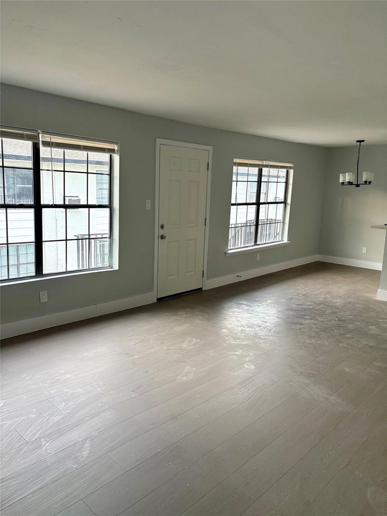 1125 Ann Street - Photo 10