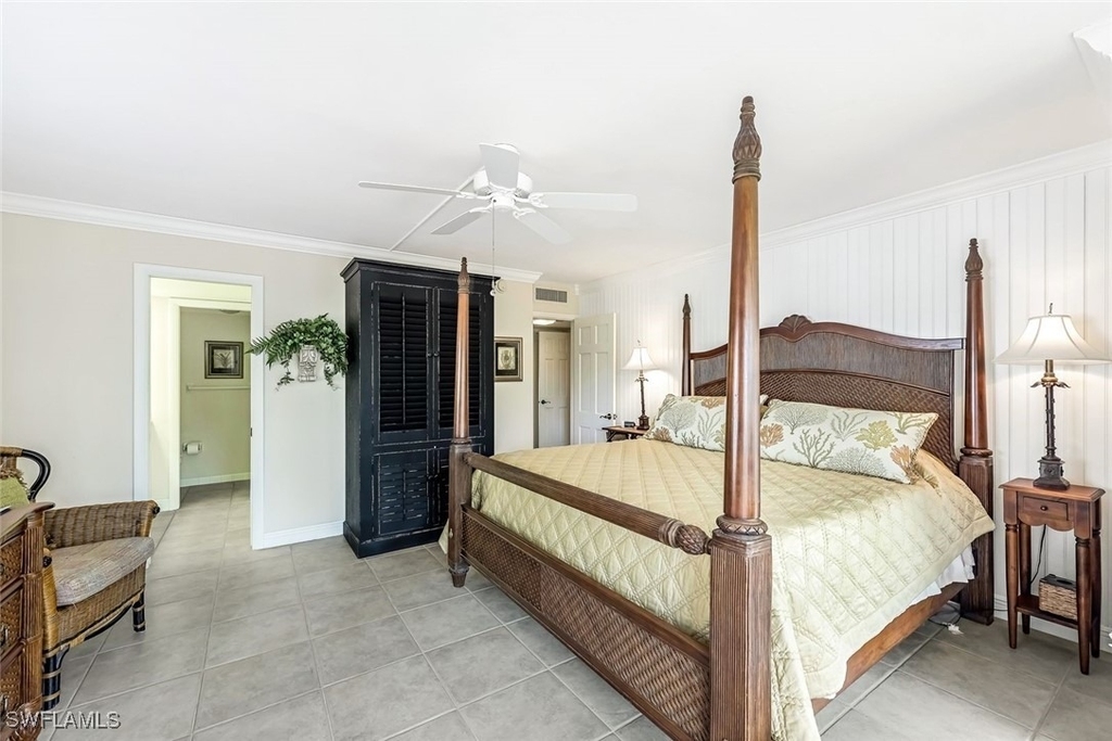 2216 Gulf Shore Boulevard N - Photo 10