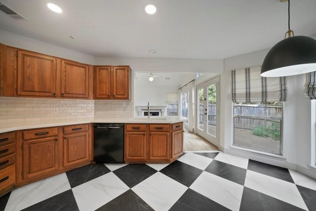 31 Silver Canyon Place - Photo 9