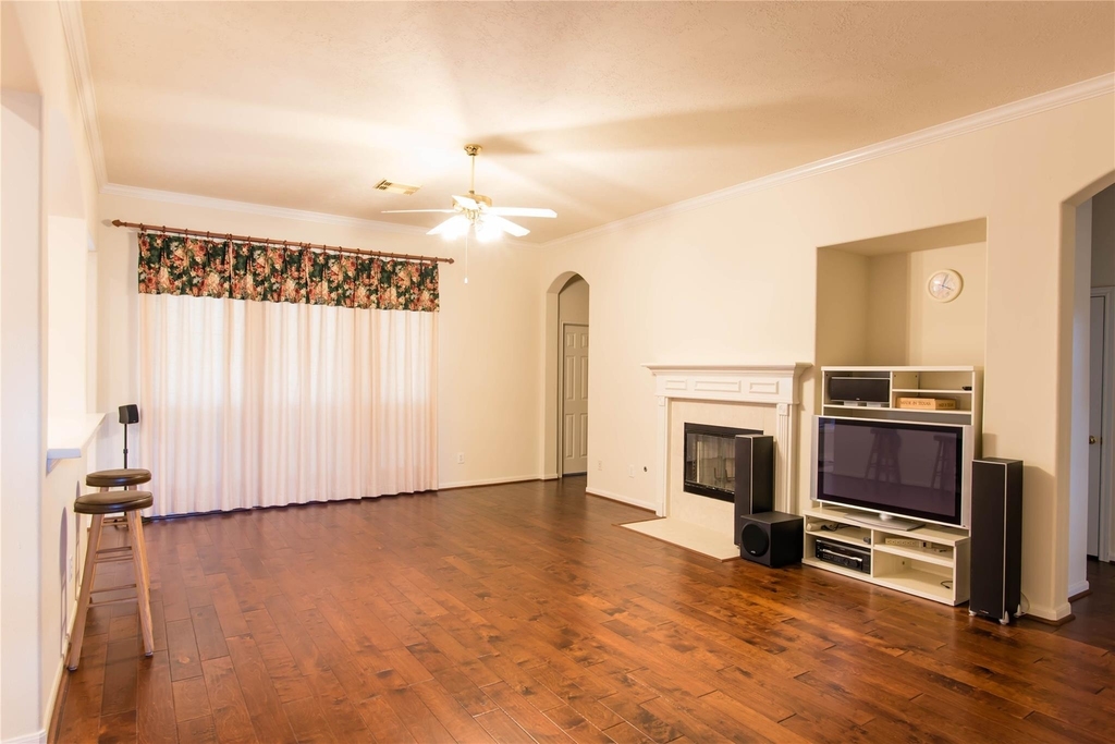 9115 Sunny Ridge Drive - Photo 5