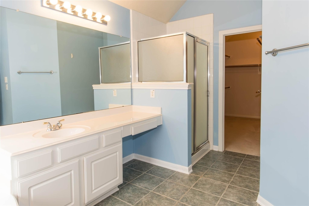 9115 Sunny Ridge Drive - Photo 17