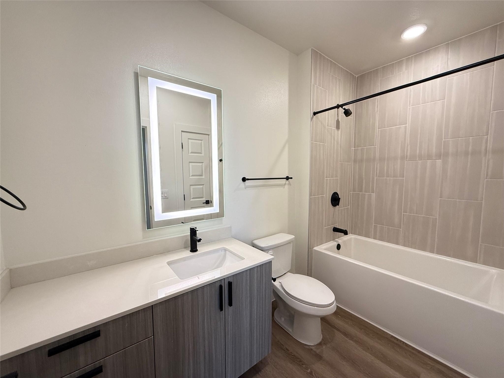2520 Washington Ave - Photo 5