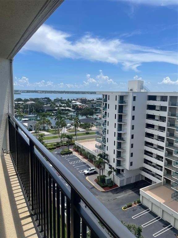 690 Island Way - Photo 16