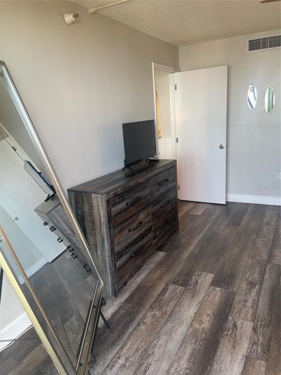 690 Island Way - Photo 18