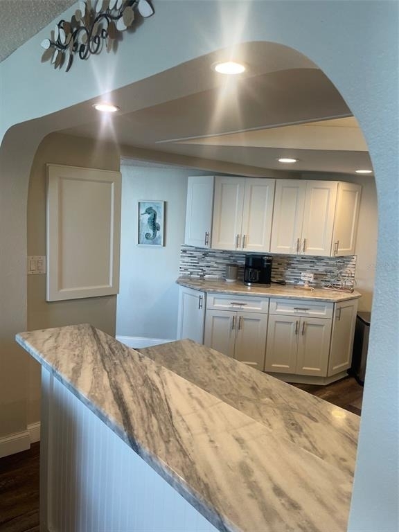 690 Island Way - Photo 12