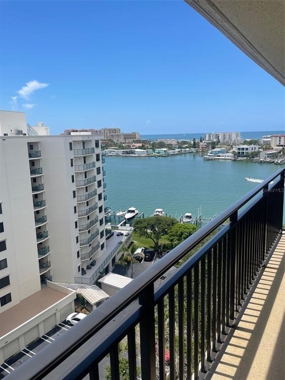 690 Island Way - Photo 7