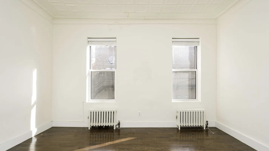 2137 Cortelyou Rd - Photo 4