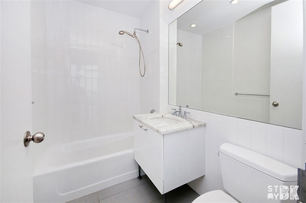 525 Clinton Avenue - Photo 8