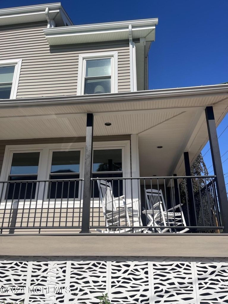 1409 River Road - Photo 1
