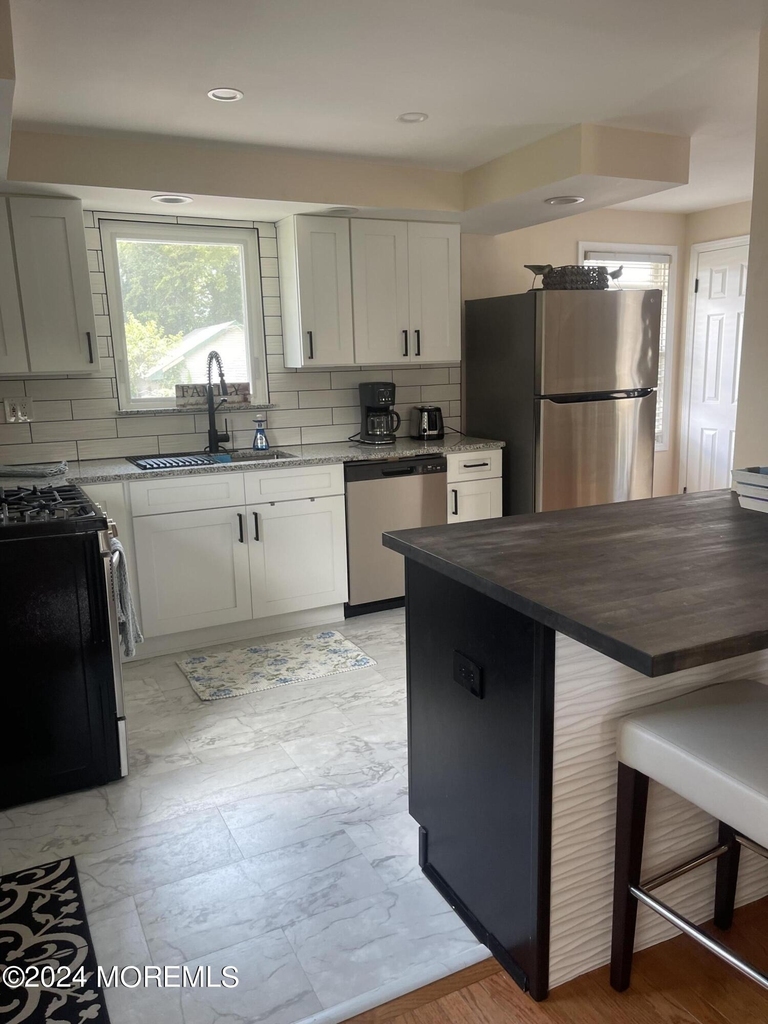 1407 River Road - Photo 5